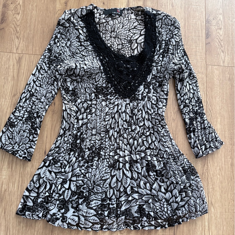 Elegant Black and White Floral Blouse